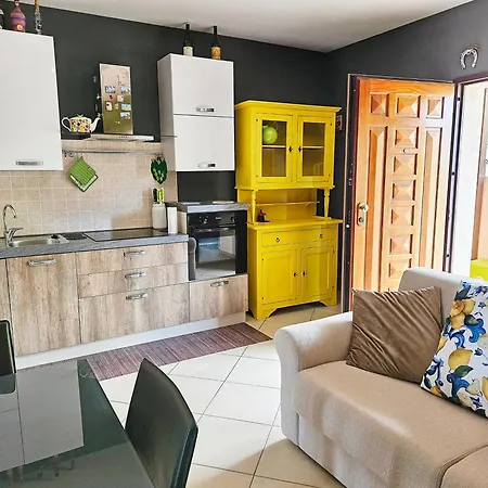 Yellow Glow House - Maison A Porter Апартаменты