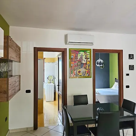 Yellow Glow House - Maison A Porter