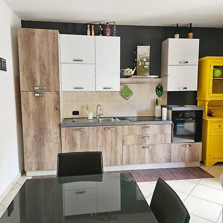 Yellow Glow House - Maison A Porter Appartamento